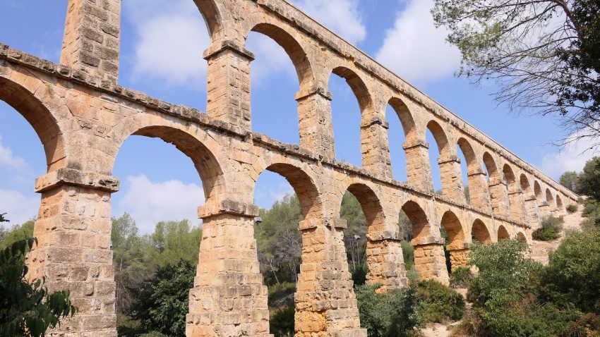 alterrumbo-voyage-scolaire-espagne-tarragone-aqueduc©pixabay-markedel
