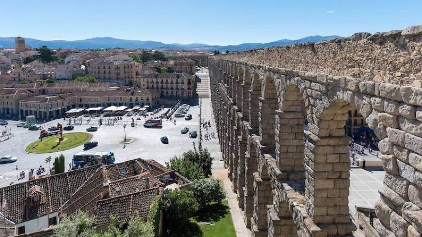 alterrumbo-voyages-espagne-segovie-aqueduc02